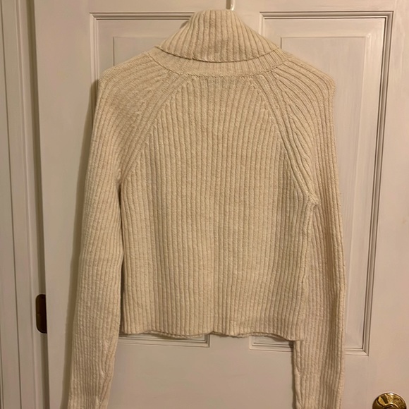 American eagle size large sweater cream / off white - Picture 4 of 5